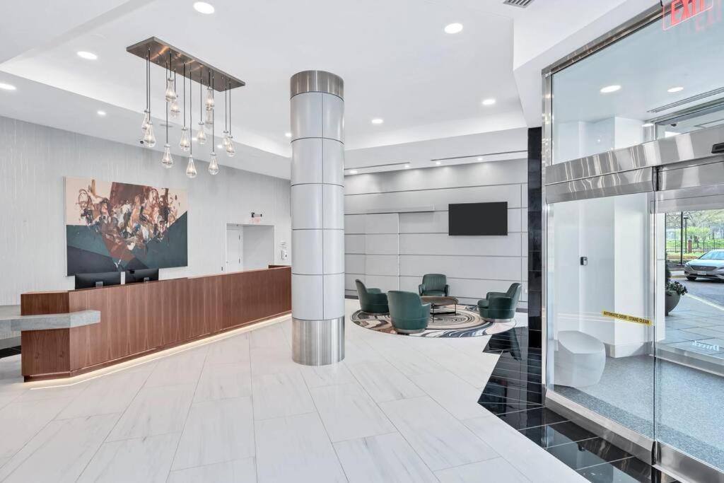 Incredible Apartment With Rooftop In Pentagon City Arlington Exterior photo