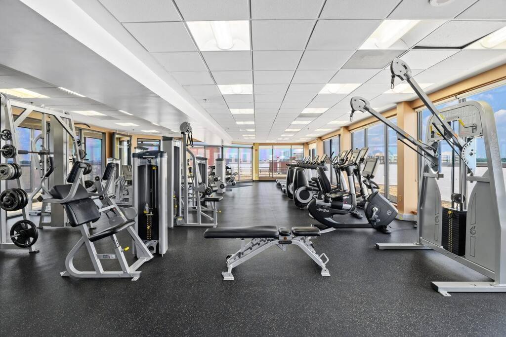 Incredible Apartment With Rooftop In Pentagon City Arlington Exterior photo